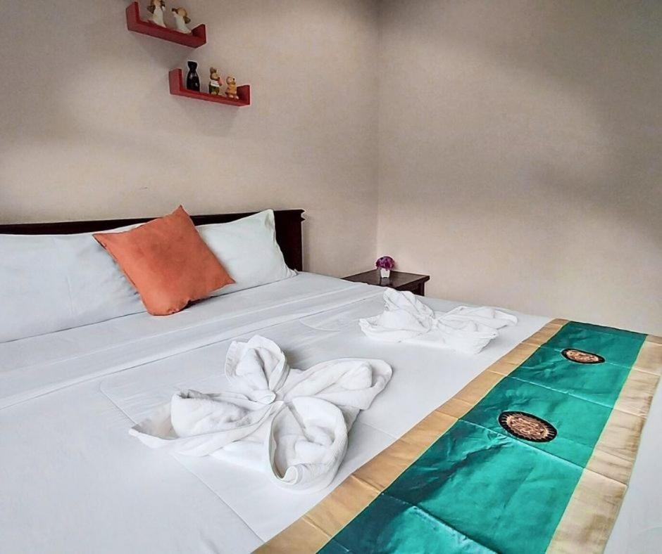 Baanloksouylokchay Hotel Hua Hin Room photo